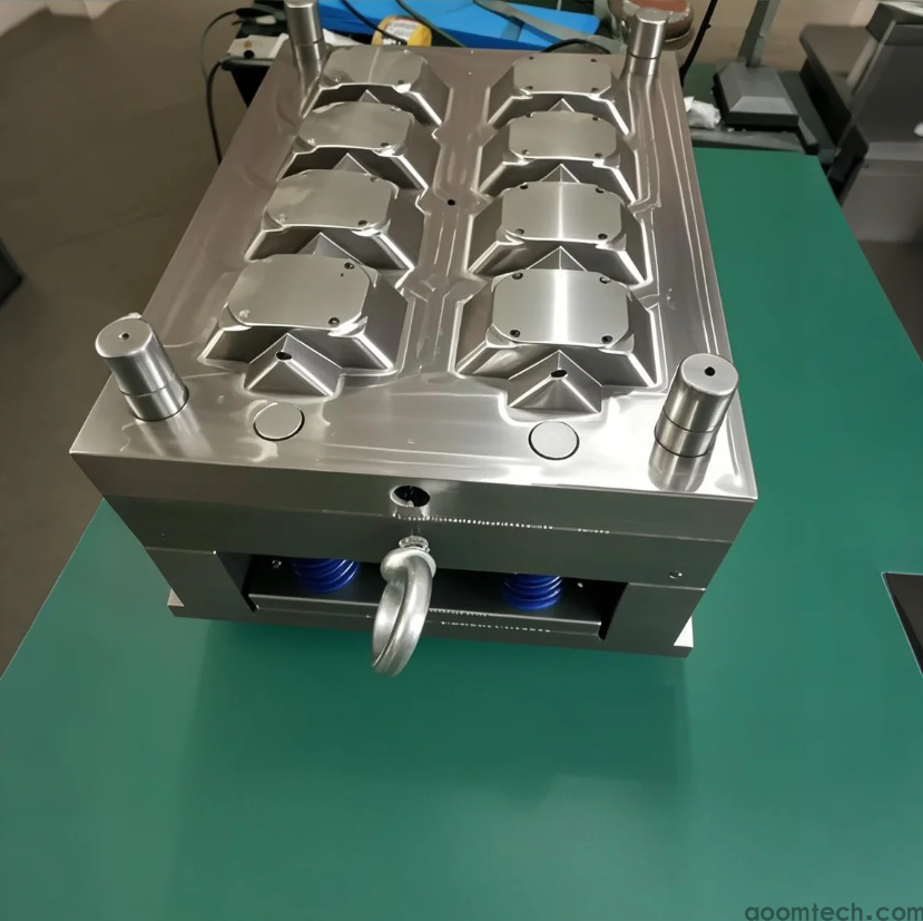 How CNC Machining Processes Large Molds(图1)