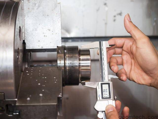 How to Choose the Right Tool for Different Steel Types in CNC Machining: A Practical Guide(图3)