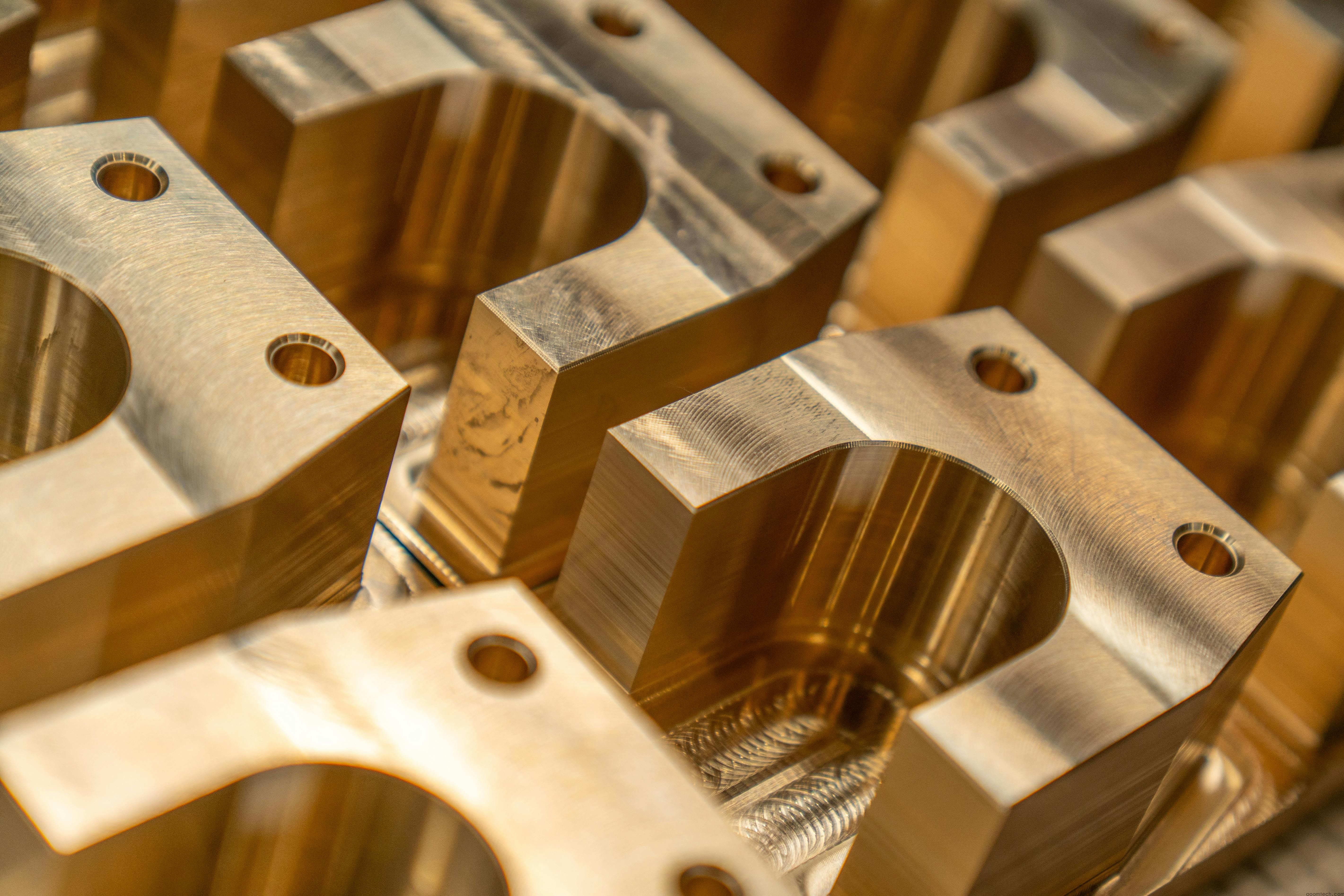CNC Machining for Medical Devices: ISO 13485, Materials & Quality Standards Guide(图3)